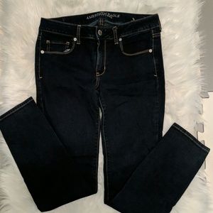 American Eagle dark wash skinny jeans